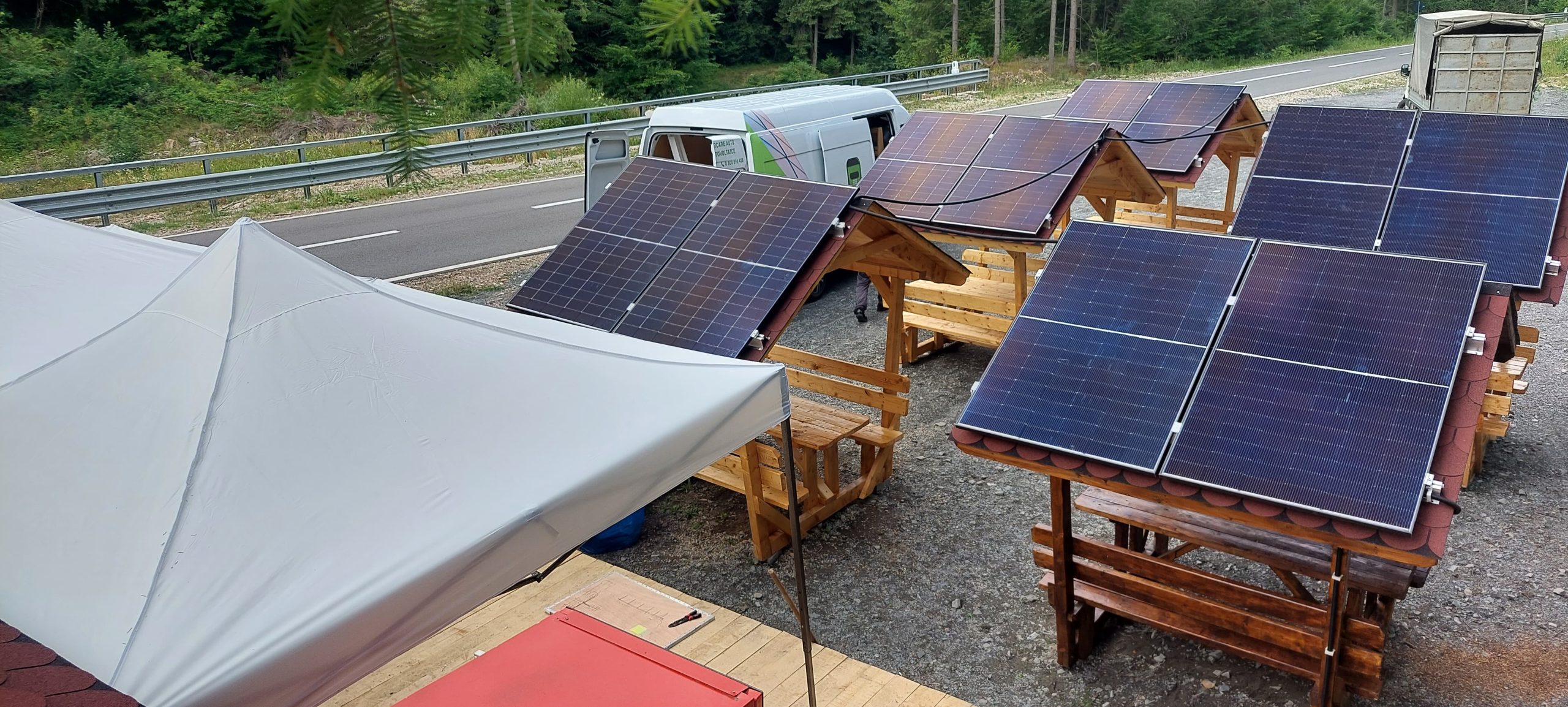 Sistem off-grid cu acumulatori LIFEPO4