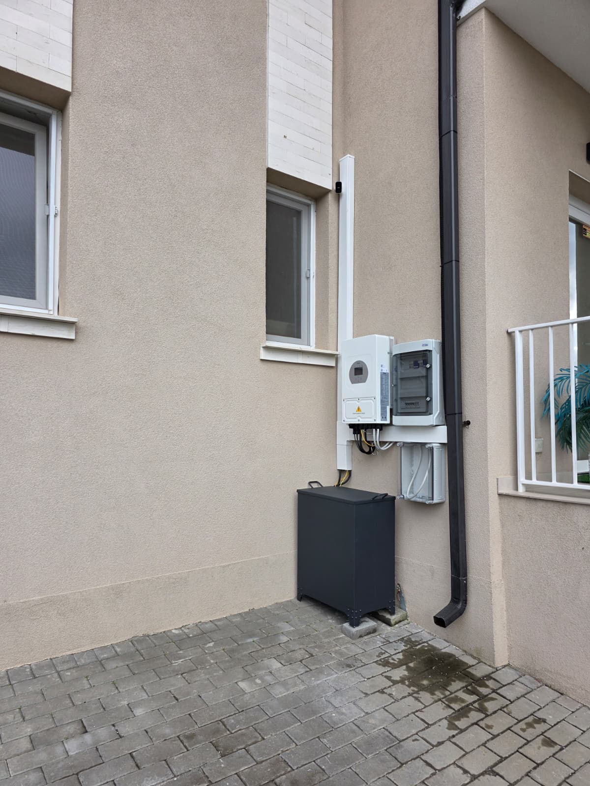 Montaj sistem fotovoltaic Deye in Cluj