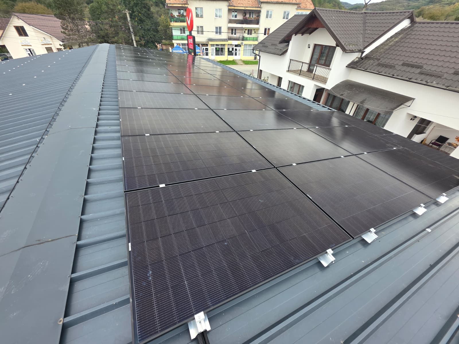 Panouri Fotovoltaice pentru magazine