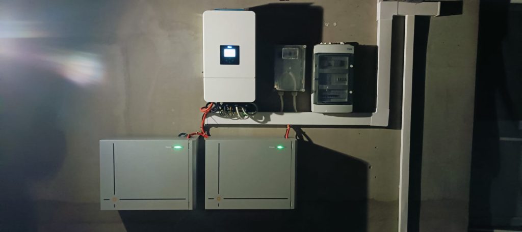 Sistem fotovoltaic hibrid - Cluj-Napoca