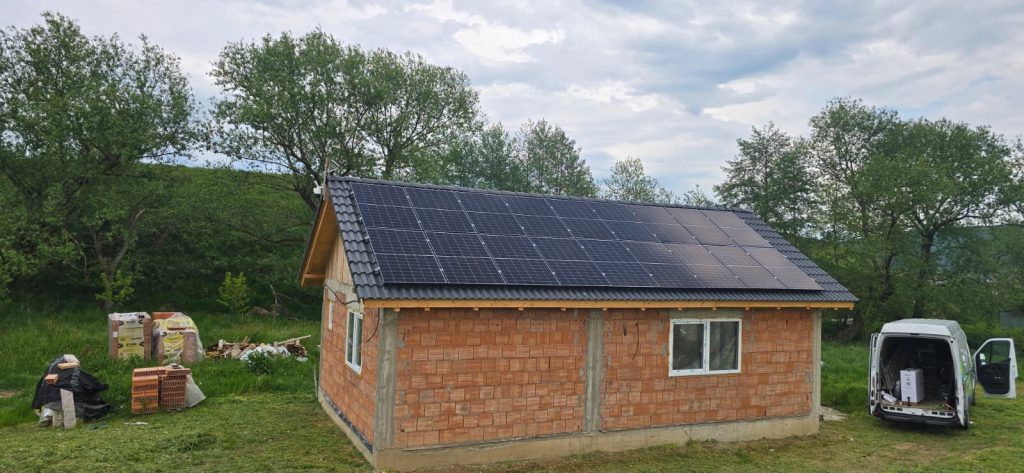 Sistem fotovoltaic off-grid - Cluj